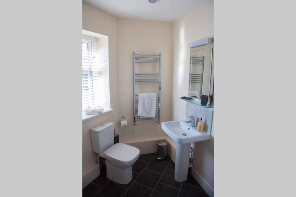 13 The Grosvenor, Luxury Flat, Central Newmarket, Newmarket  Eksteriør bilde